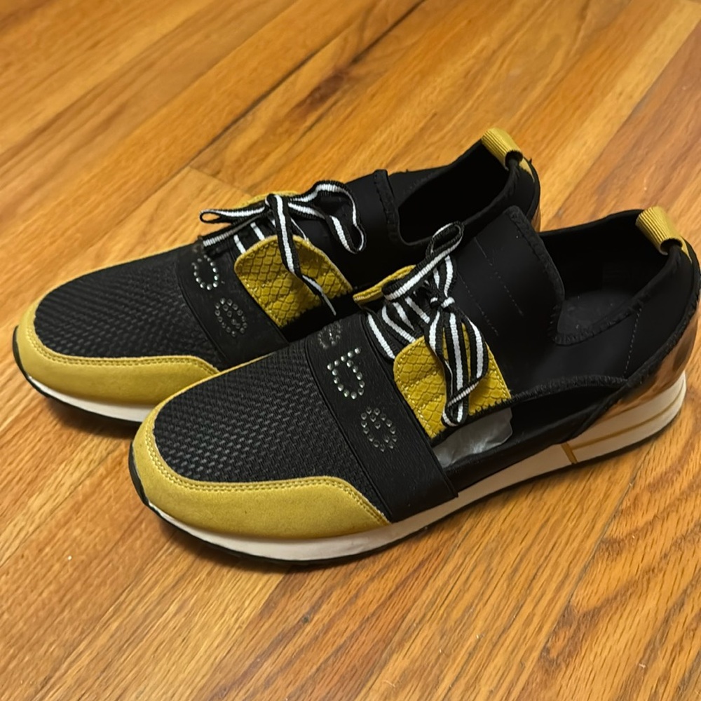 Bebe Sneakers